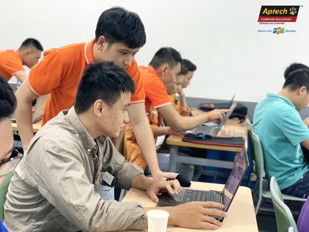 Bạn Nguyễn Xuân Trường - Cựu sinh viên FPT Aptech hiện đang làm Developer tại công ty SmartOSC