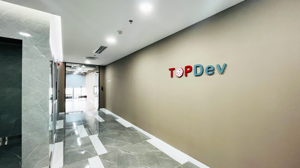 Mặt chính văn phòng TopDev